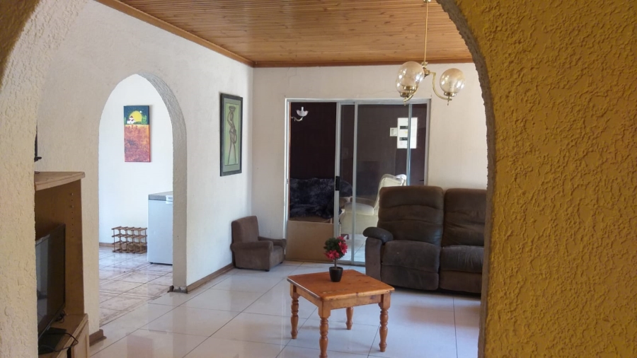 3 Bedroom Property for Sale in Pellissier Free State